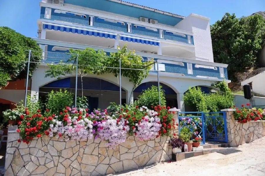 Draga - 15 m From Pebble Beach - SA1