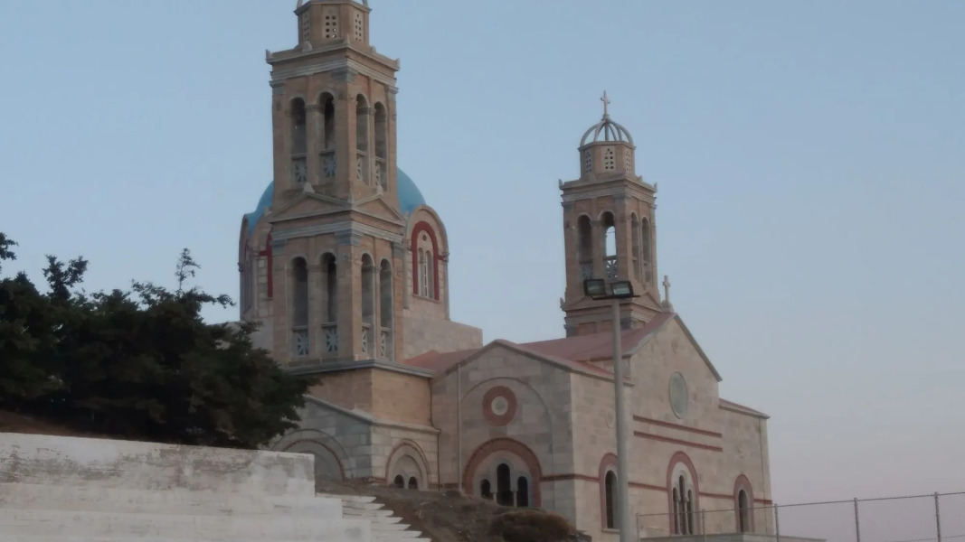 Akti Miaouli Holiday Home