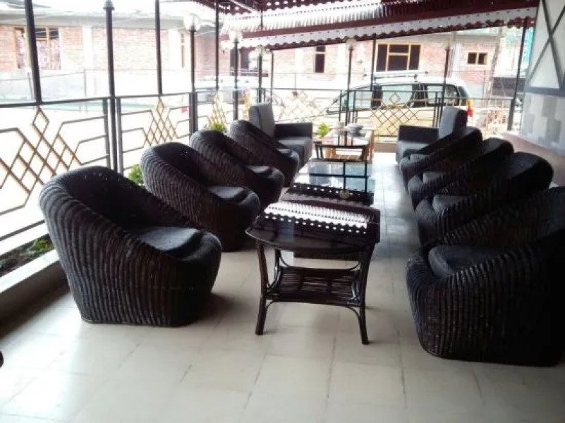 Etho Metho Hotel by RightClique