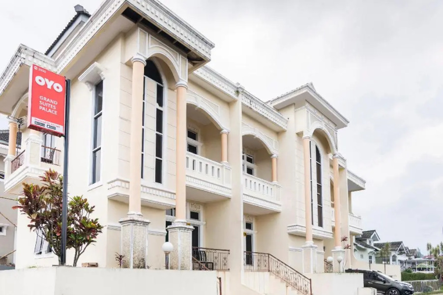 OYO 2997 Grand Suites Palace 2