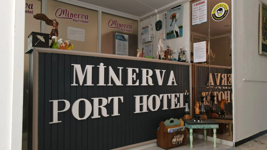 Minerva Port Hotel