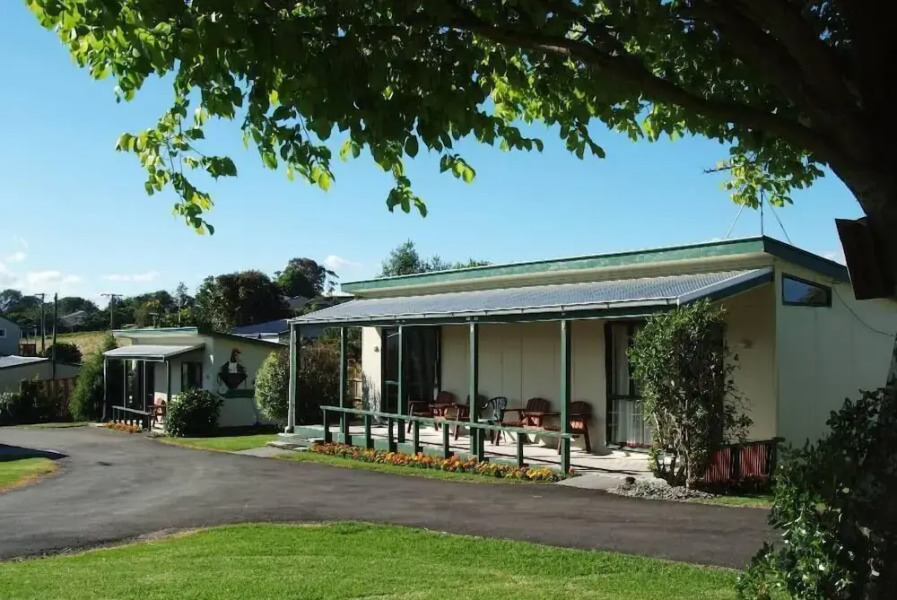 Omokoroa Kiwi Holiday Park