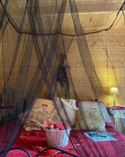 La cabane Romantique et sa balneotherapie