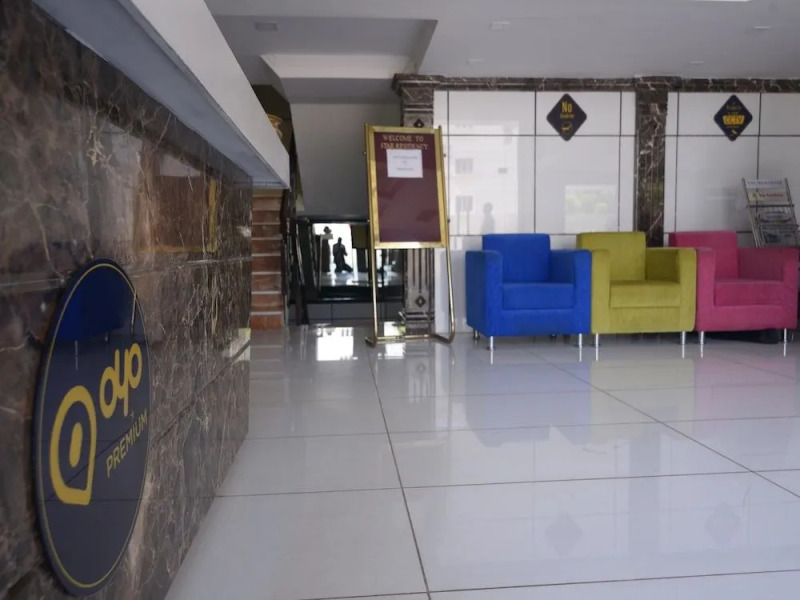 OYO 1637 Hotel Star Residency