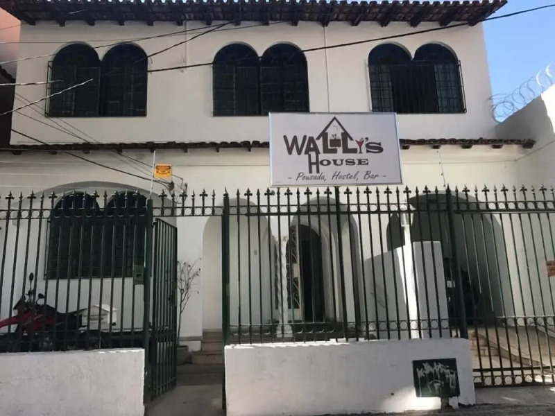 Wally's House Hostel