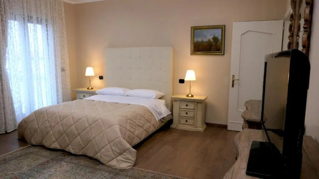 Erania Rooms & Apartments