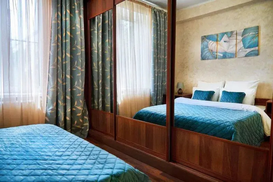 Pyat Zvezd  na ul. Pervomayskaya, d. 22