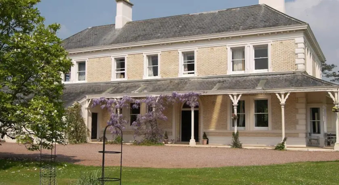 Beaconside Country House & Cottages
