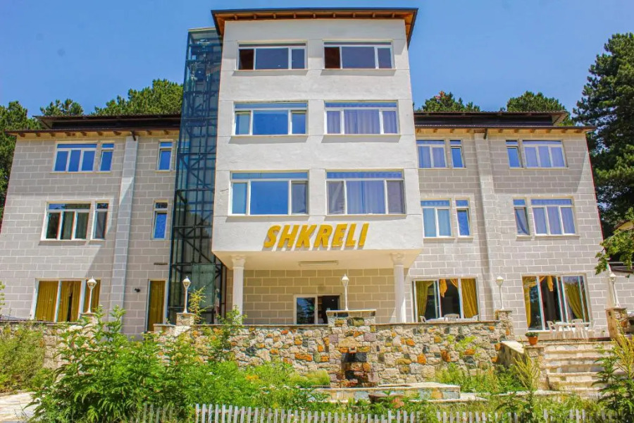 Shkreli Resort Qafeshtame