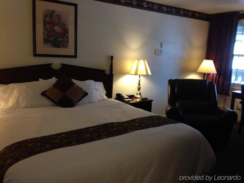 Chalet Motel Mequon