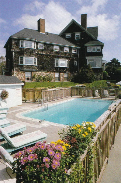 Sands of Time Motor Inn & Harbor House