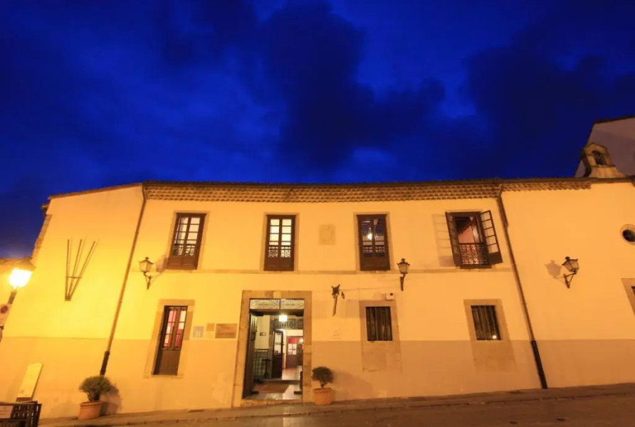 Hotel PAX Casona del Busto