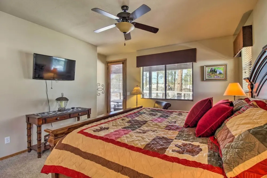 Wooded Show Low Home Near Fool Hollow Lake!