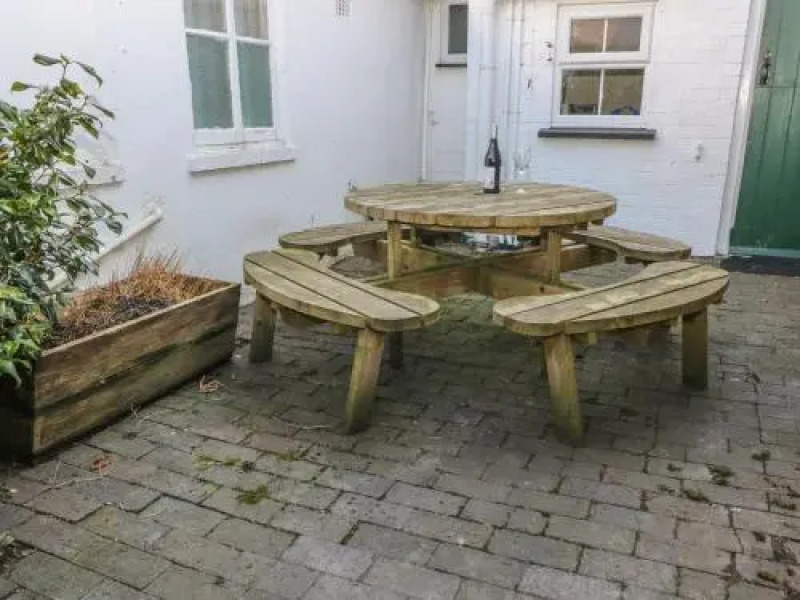 The Little White House