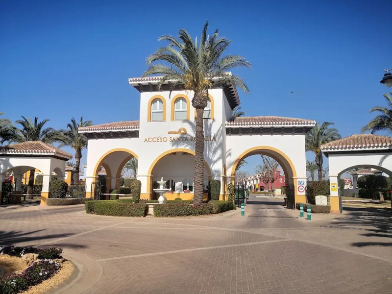 Extended Frontline Ground Floor Apartment