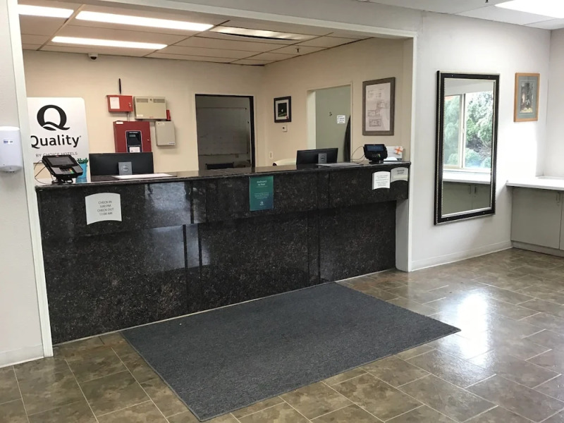 GuestHouse Inn & Suites Wilsonville