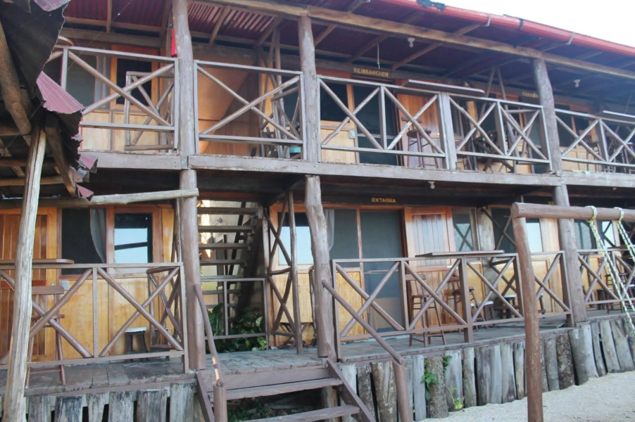 Cabañas Club Bacalar