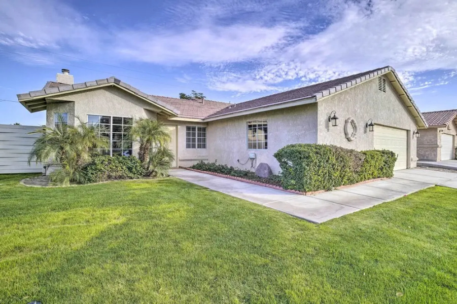 Bermuda Dunes Retreat - Golf, Hike, Explore!