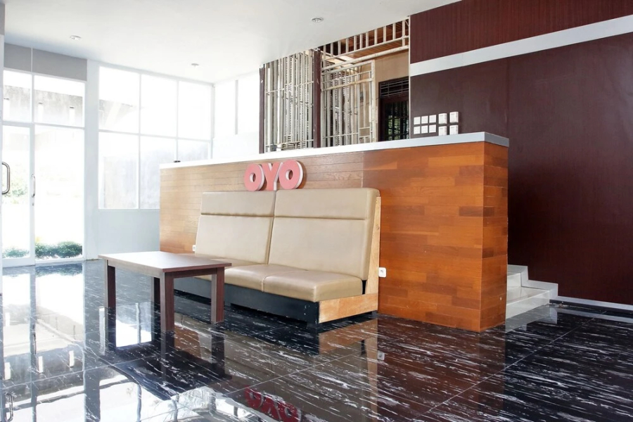Hotel Royal by OYO Rooms