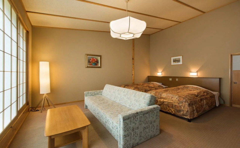 Tsutaya Tokinoyado Kazari