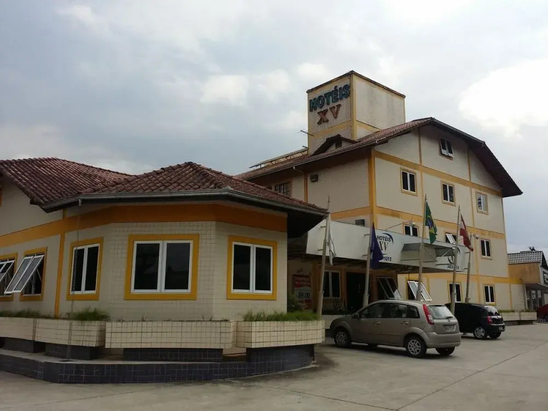 Hotéis XV