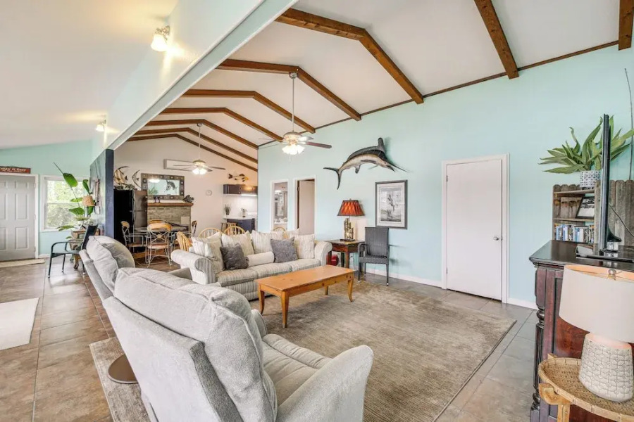 Dock & Lake Access: Tranquil Home in Hot Springs