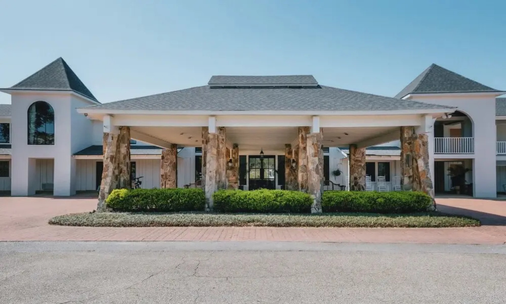 Gulf Hills Hotel & Resort