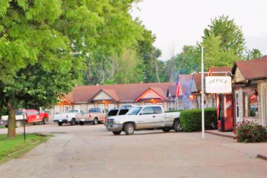 Koch Motel Sabetha, KS By OYO