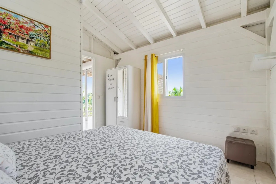 Bungalow With one Bedroom in Petit Bourg, With Pool Access, Enclosed G