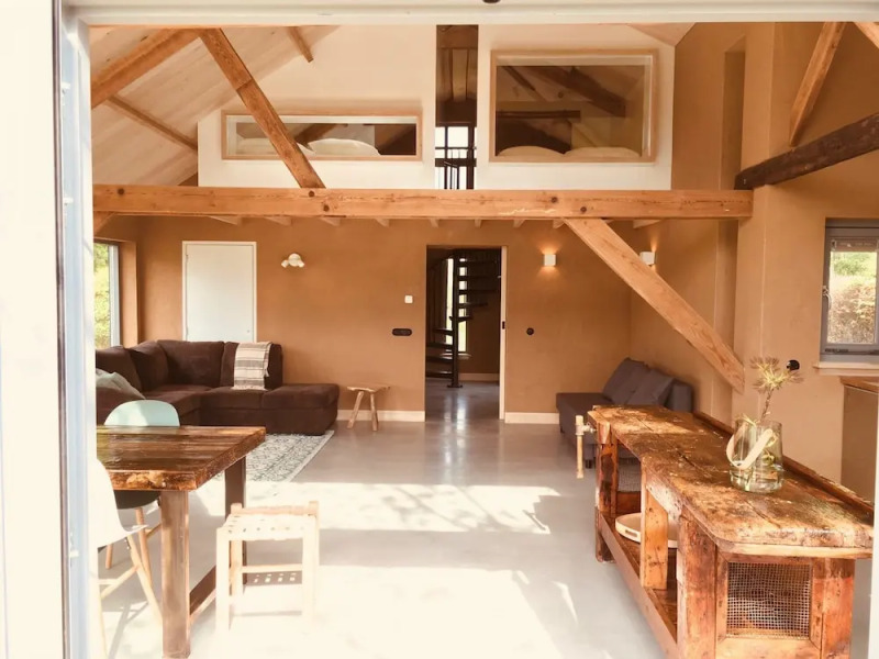 In het huis van Jo Daggert