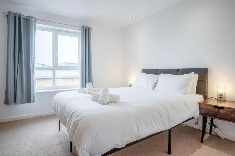 The Penthouse - 3 Bedroom Apartment - Llanelli