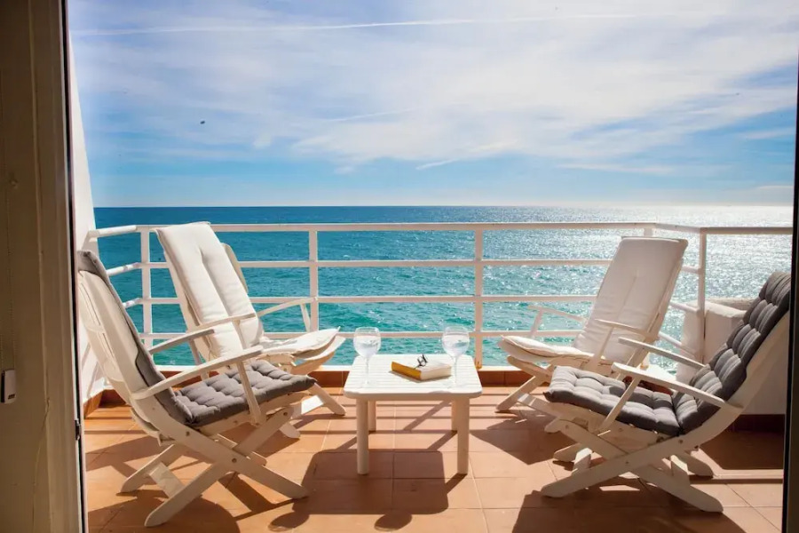 Steps To Sand Pad N Barcelona 3 Room 2 Bath Pkng