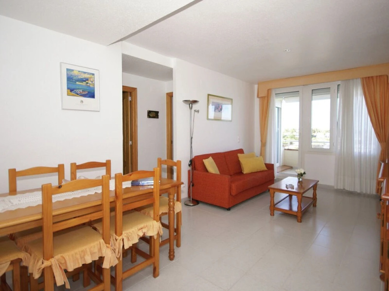 Well Kept Apartment with Sea Views & 2 Swimming Pools near Vinaròs