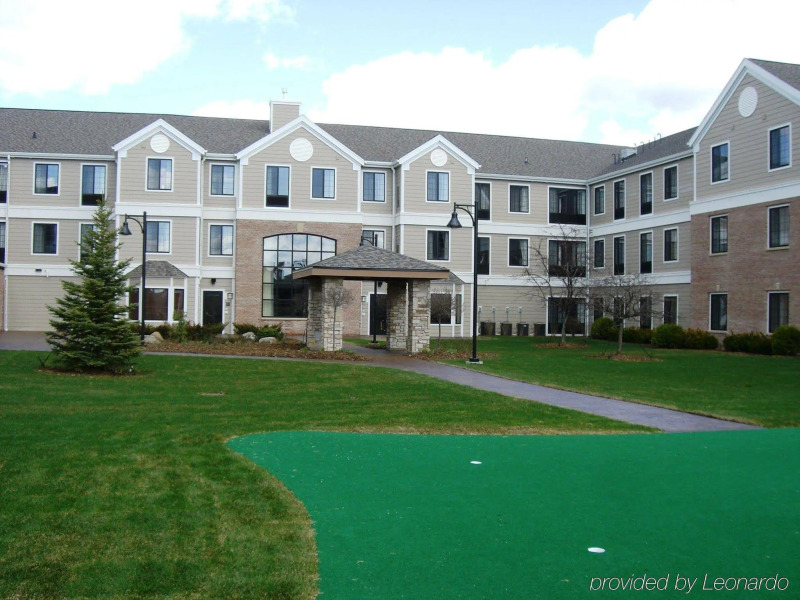 Staybridge Suites Milwaukee West-Oconomowoc by IHG