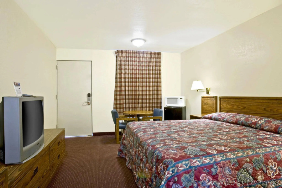 Royal Inn Crossville