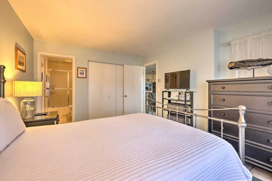 Beautiful Brewster Condo w/ Resort Amenities!