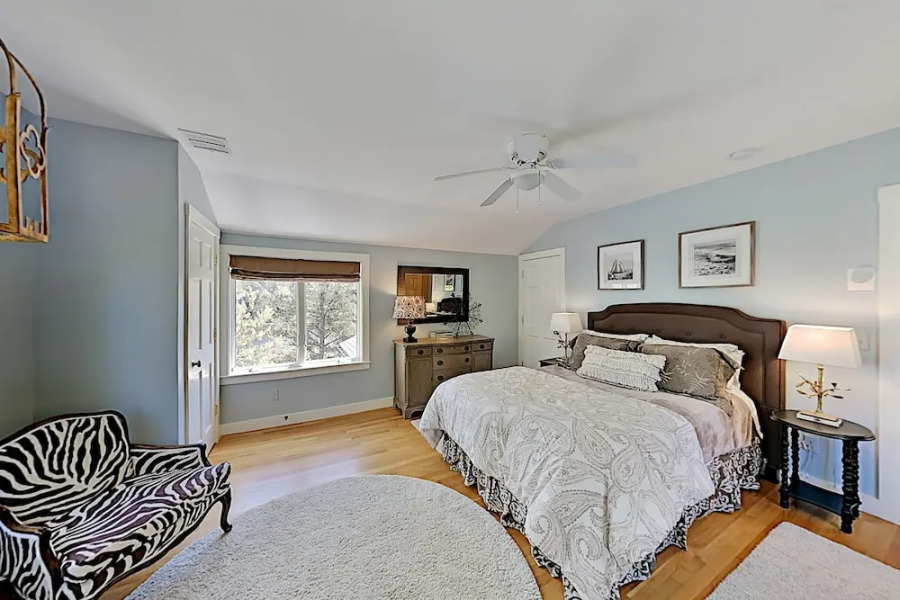 32 Crosby Lane Home 3 Bedrooms 2.5 Bathrooms Home