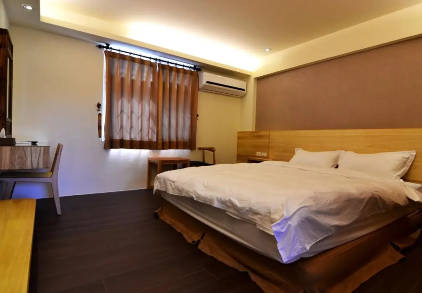 Crescent Moon Farm Bed & Breakfast