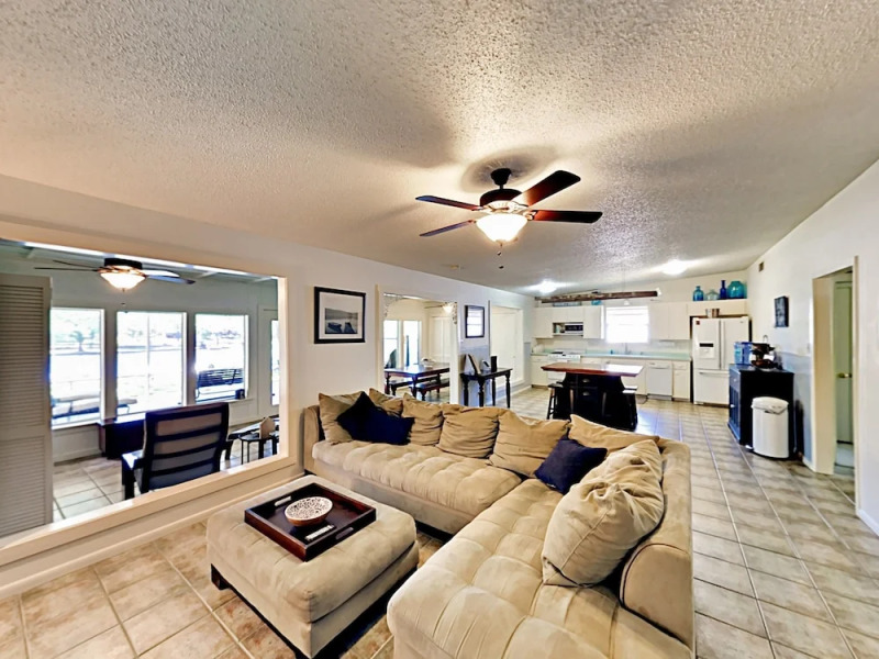 LBJ Lake - 3 Br Home