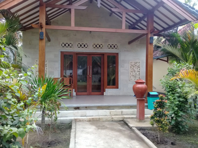 Pelangi Cottage and Bar