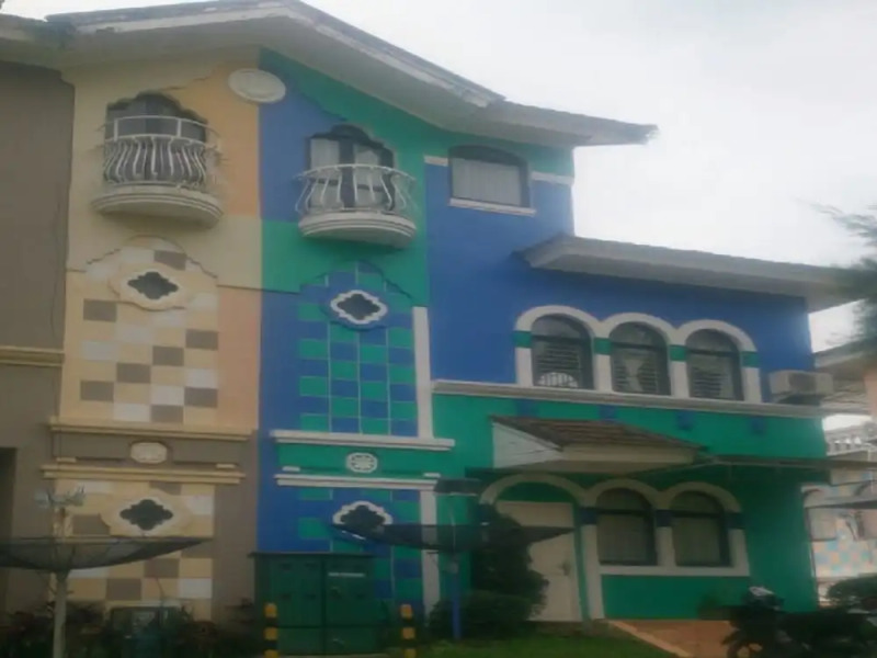 Villa Kota Bunga Vinca