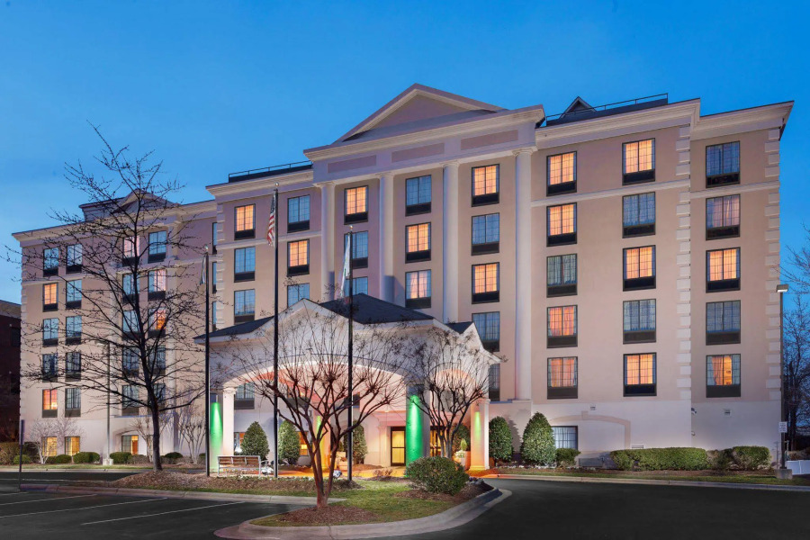Holiday Inn Hotel & Suites Raleigh / Cary by IHG