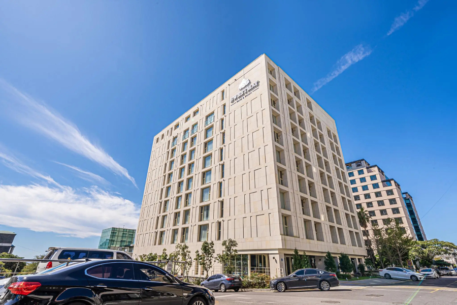 SweetMay Jeju Hotel