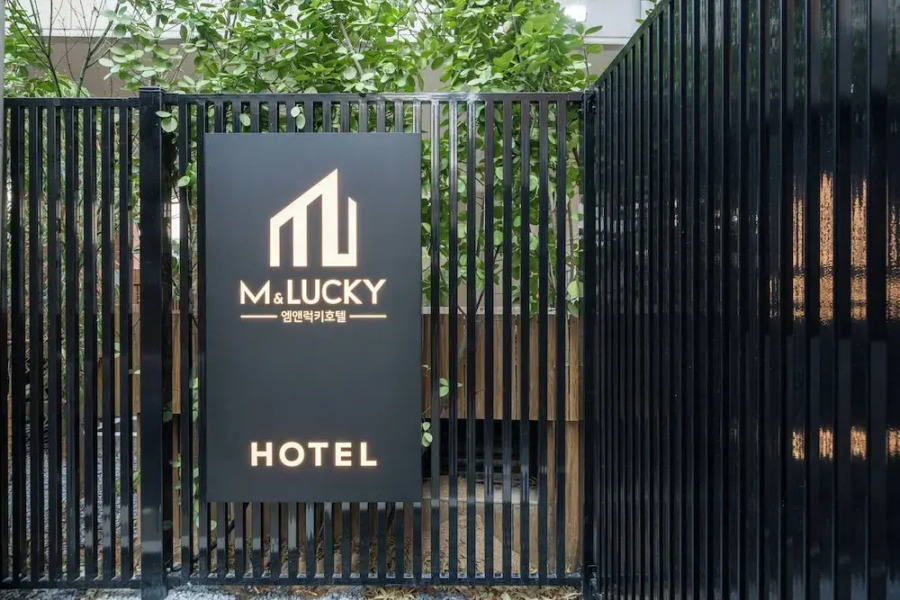 M&Lucky Hotel