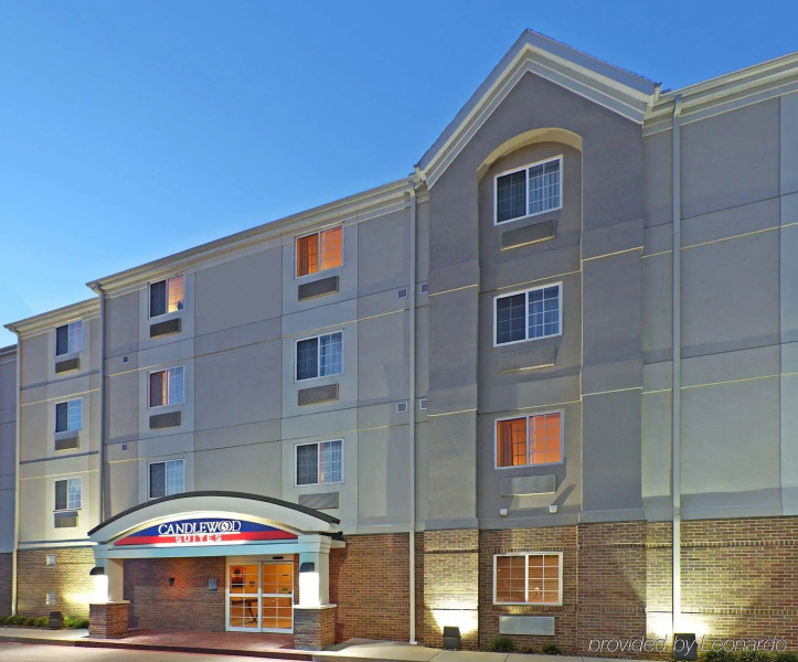 Candlewood Suites Fayetteville – University of Arkansas by IHG