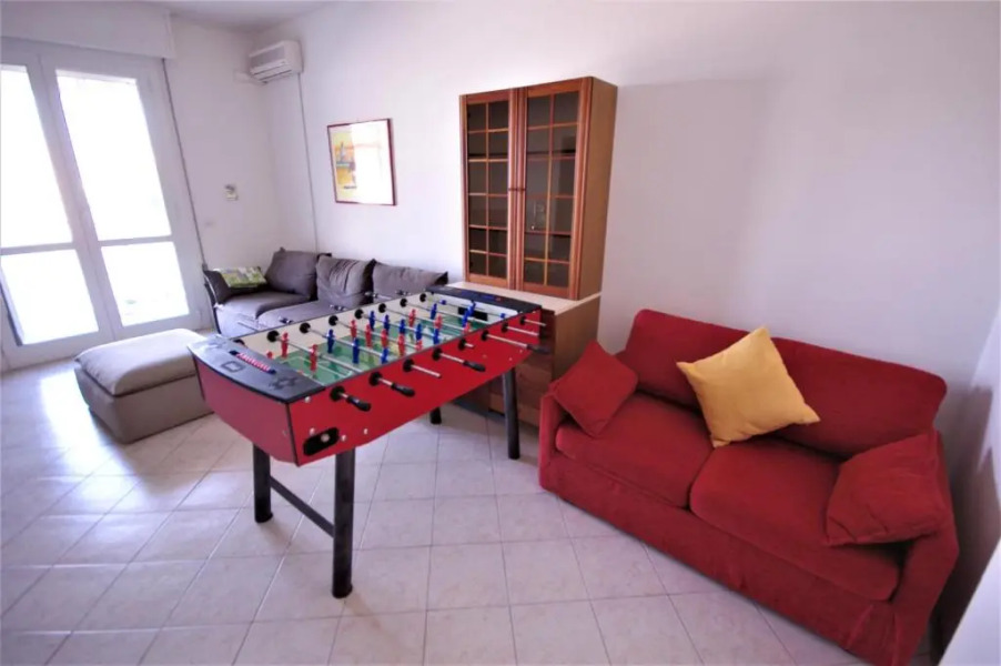 ELENA ATTICO con TERRAZZA, SOLARIUM VISTA MARE e piscina condominiale