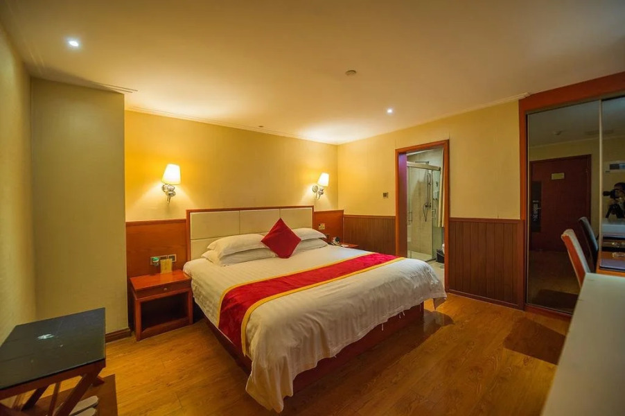 Manhattan City Hotel