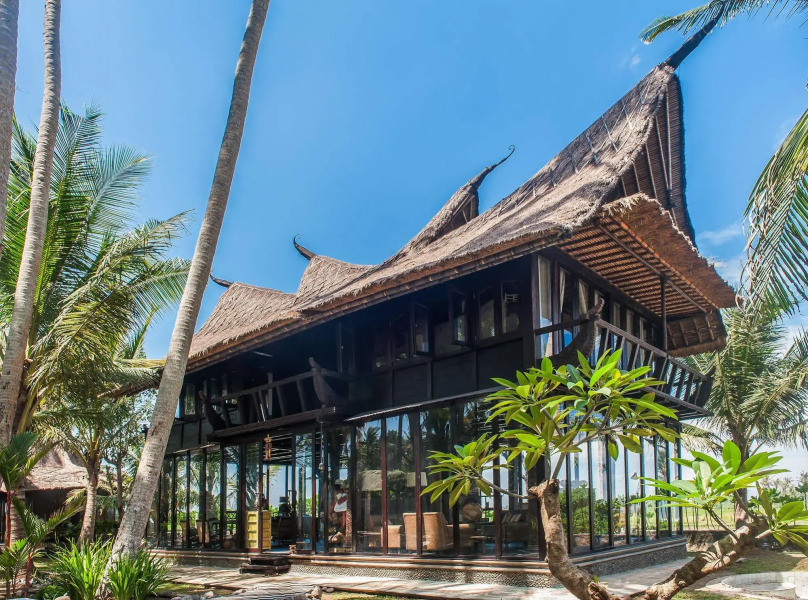 Most Exotic Beachfront Villa Keong