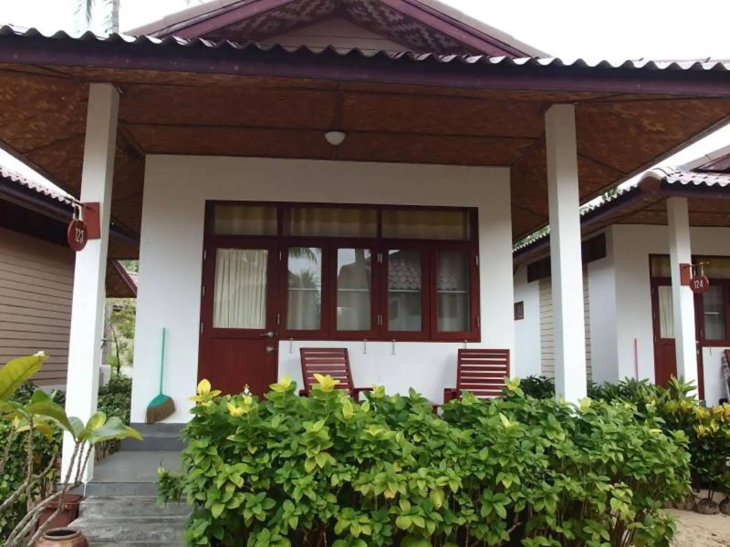 Koh Mook Charlie Beach Resort