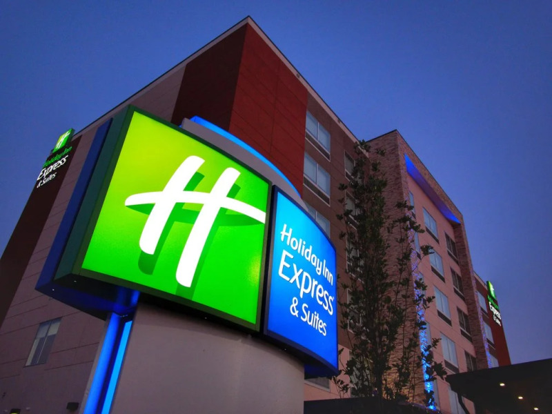 Holiday Inn Express & Suites Moore by IHG
